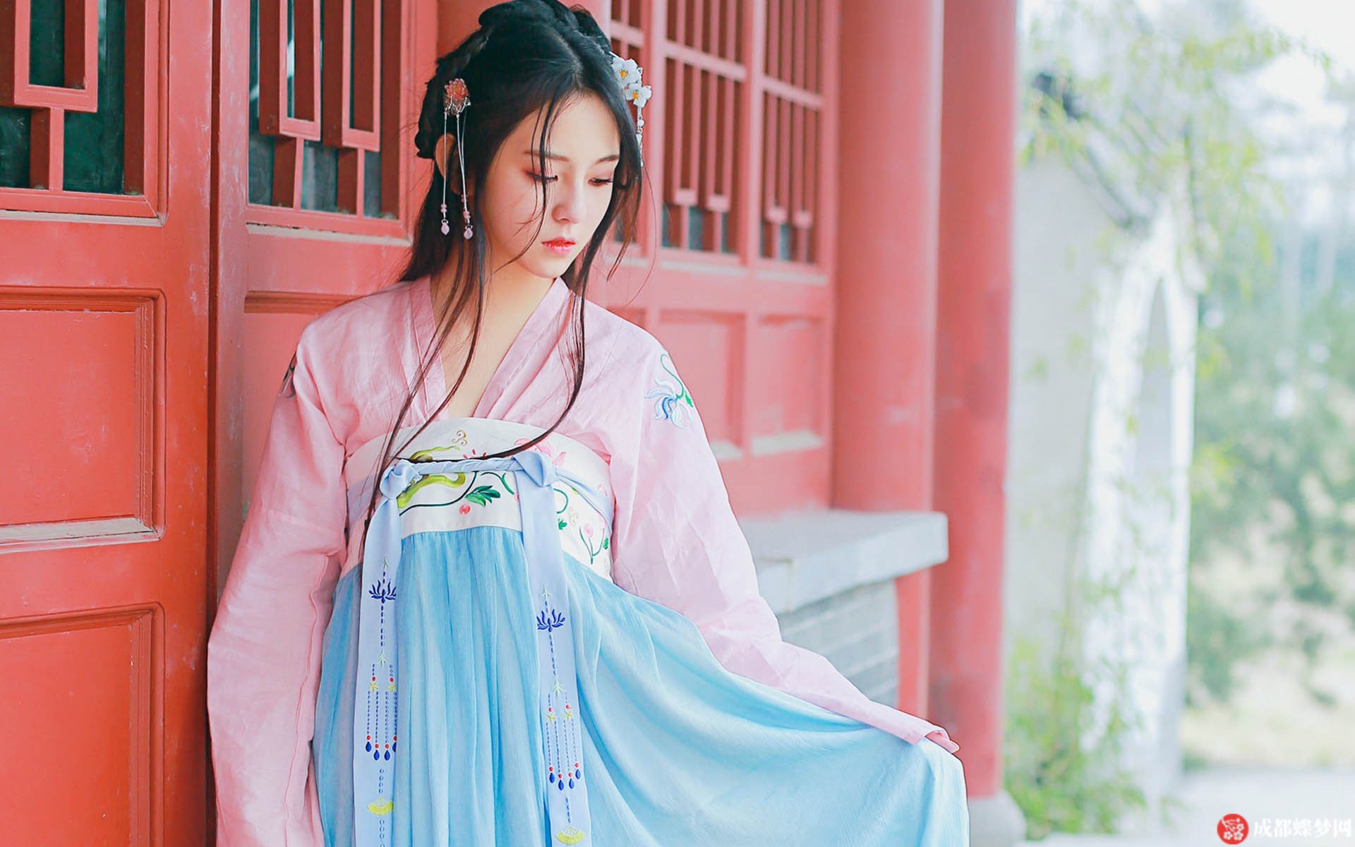月初與好友去成都熱門(mén)的洗浴會(huì)所_手法好